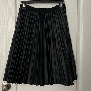 Studio M by Max Mara Pleated A-Line skirt